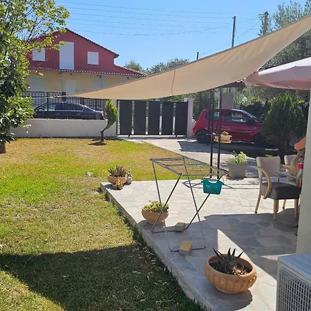 House In Garden Nea Kallikrateia