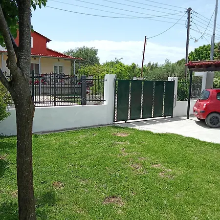 House In Garden Nea Kallikrateia